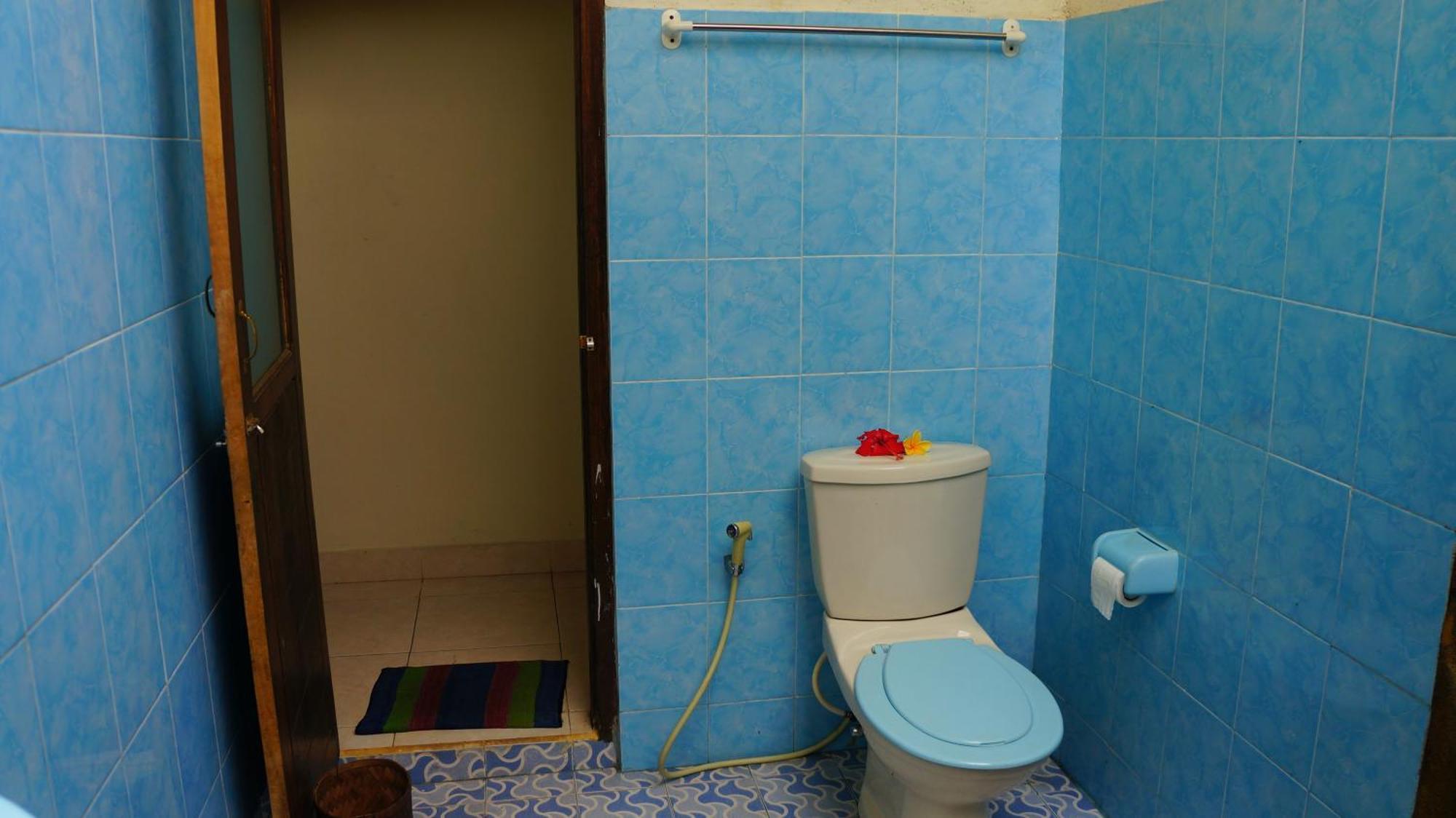 Rumahku Homestay アメッド エクステリア 写真